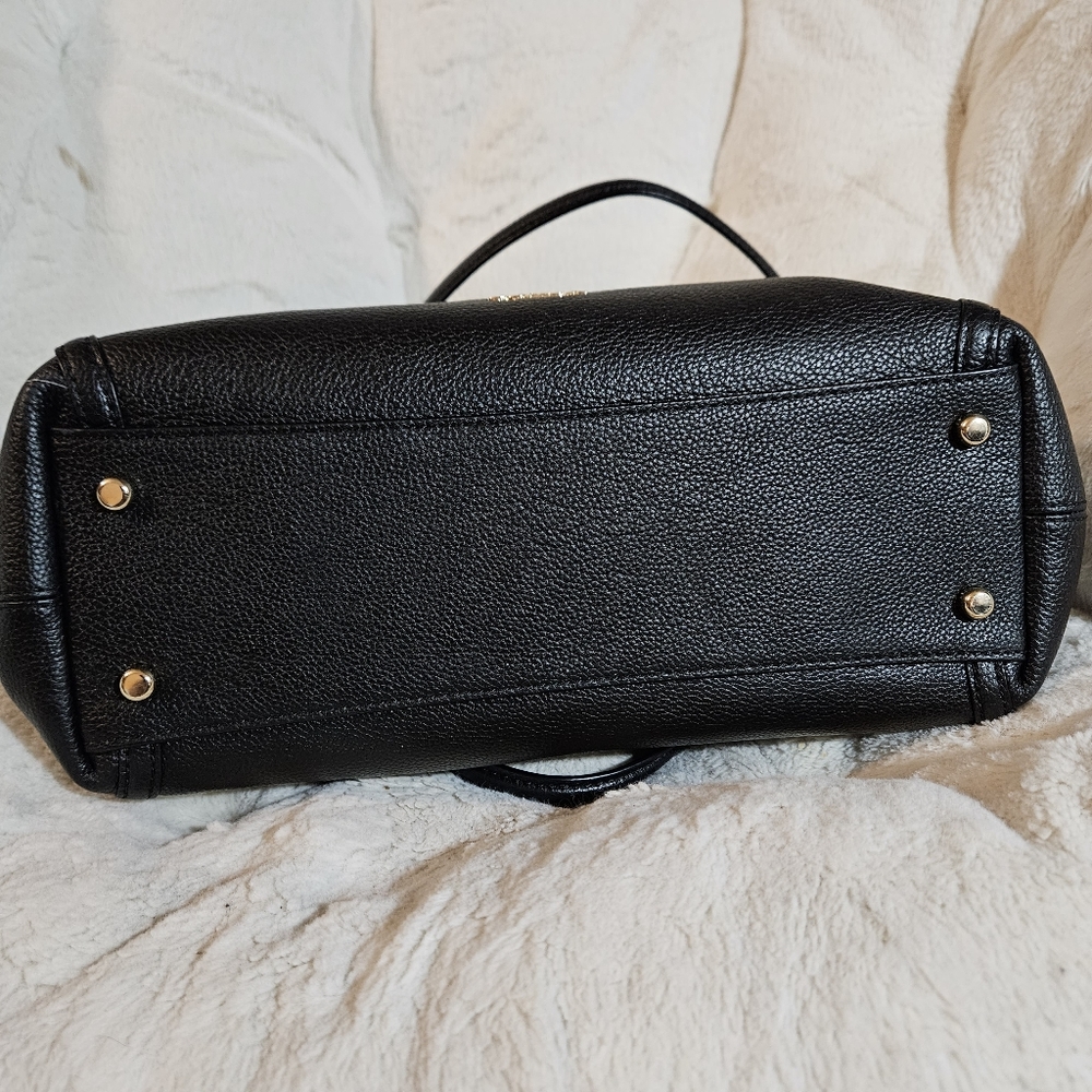 Coach leather black shoulder bag - Picture 7 of 9